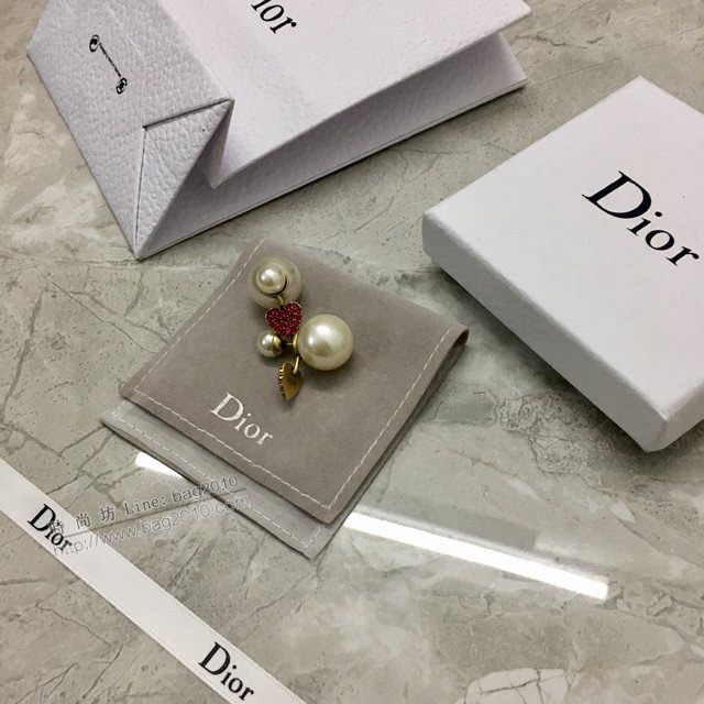 Dior飾品 迪奧經典熱銷款心形珍珠耳釘耳環  zgd1455